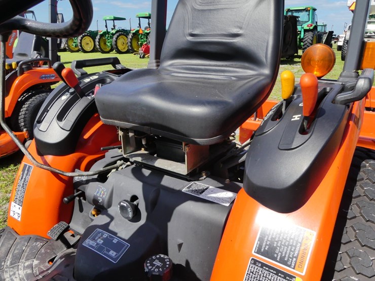 2008-kubota-b2320-image-10
