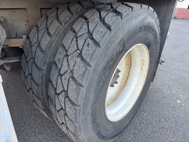 2009-vactor-2100-image-9