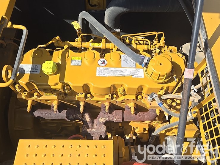 2019-caterpillar-336-image-65