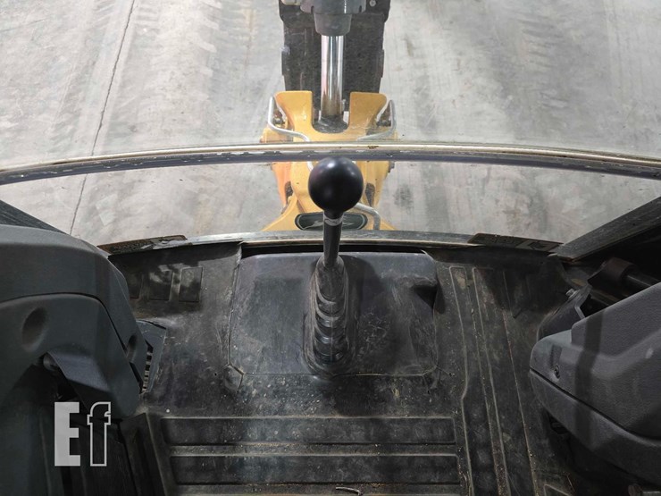 2023-deere-310-g-tier-image-28