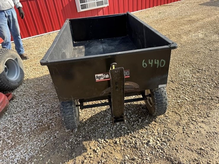agri-fab-hd-2000-utility-cart-image-2