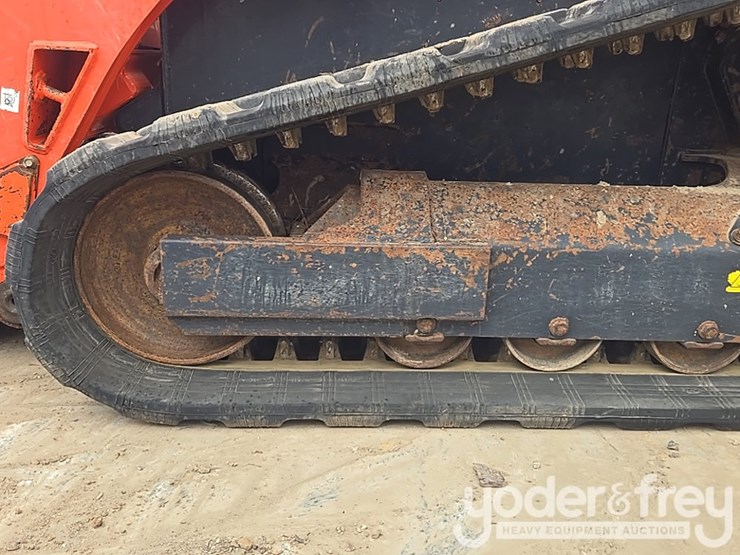 2021-kubota-svl75-2-image-13