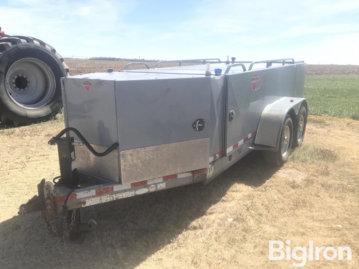 2013-thunder-creek-adt750ss-t/a-fuel-trailer-image-1