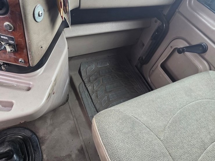 2006-international-9900-image-70