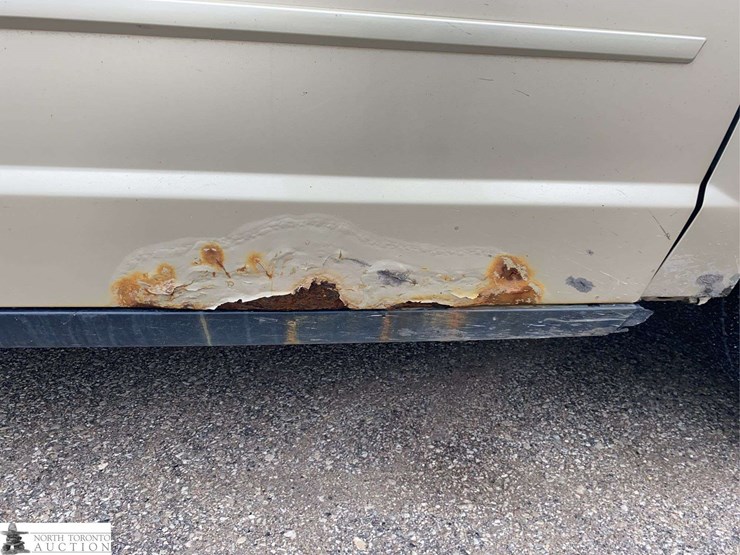 2010-dodge-grand-caravan-se-image-34