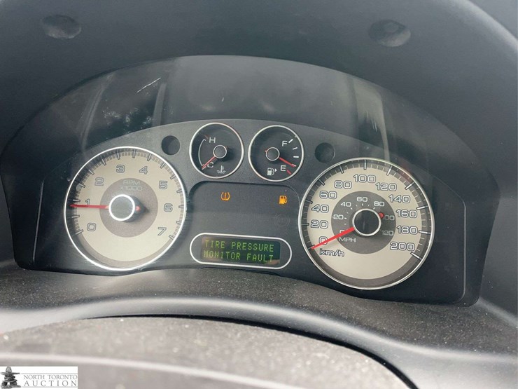 2009-ford-taurus-x-image-12