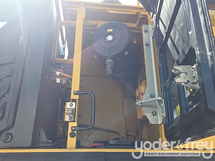 2017-caterpillar-336fl-image-28