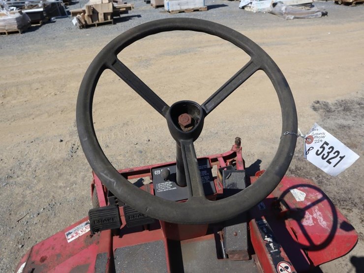 toro-groundsmaster-224-image-18