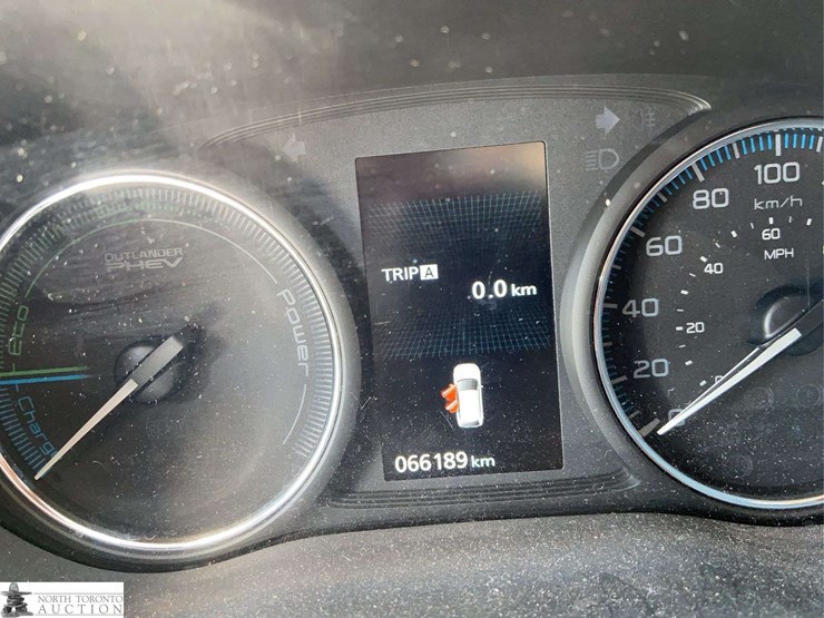 2018-mitsubishi-outlander-image-15