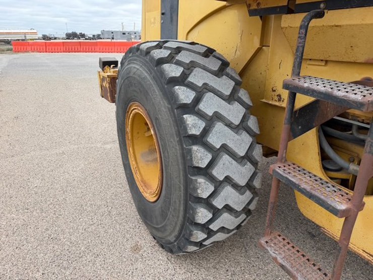 1998-caterpillar-938g-image-5