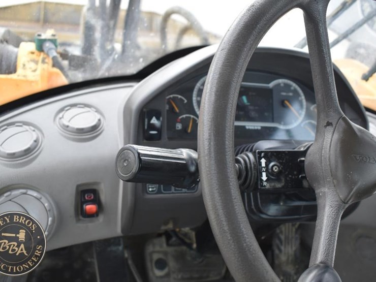 2015-volvo-l150h-image-46