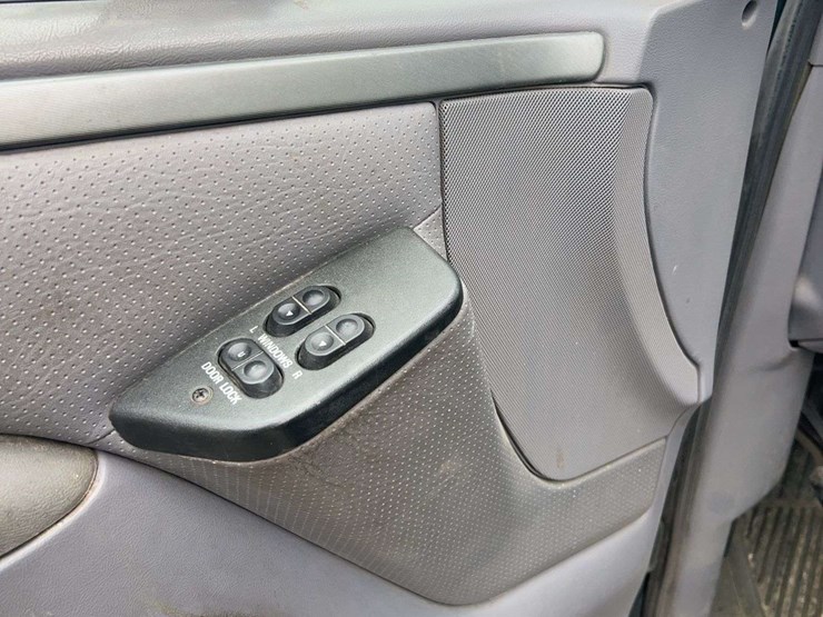 1995-ford-f250-image-76