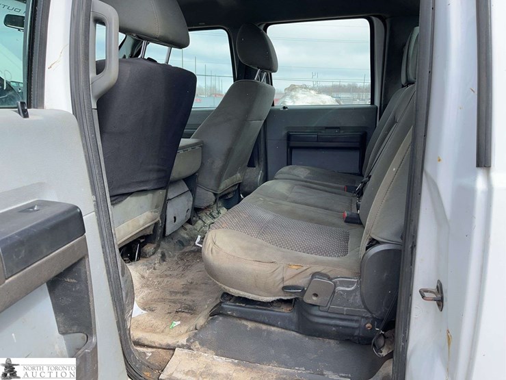 2014-ford-f350-image-15