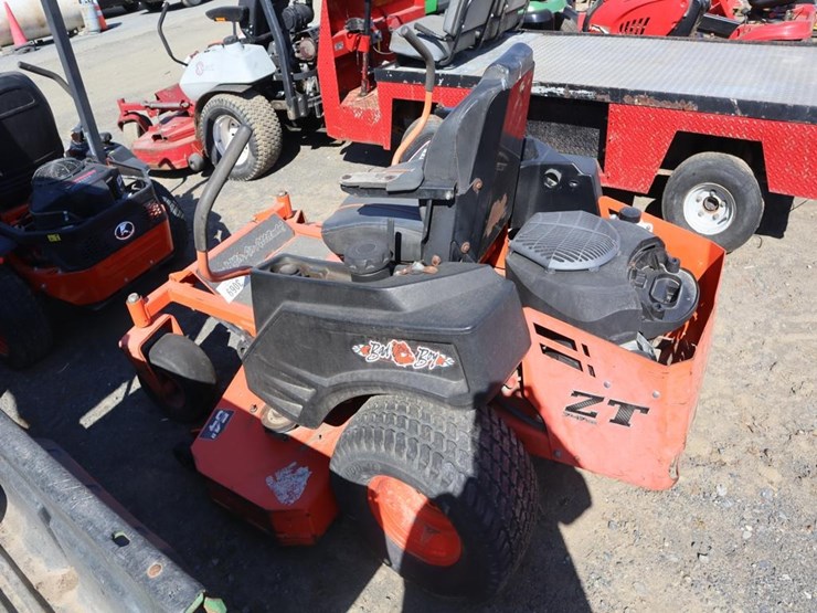 bad-boy-elite-zero-turn-mower-image-5