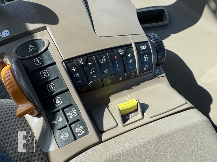 2022-john-deere-6155r-image-17