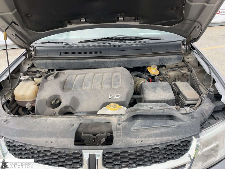 2017-dodge-journey-image-10