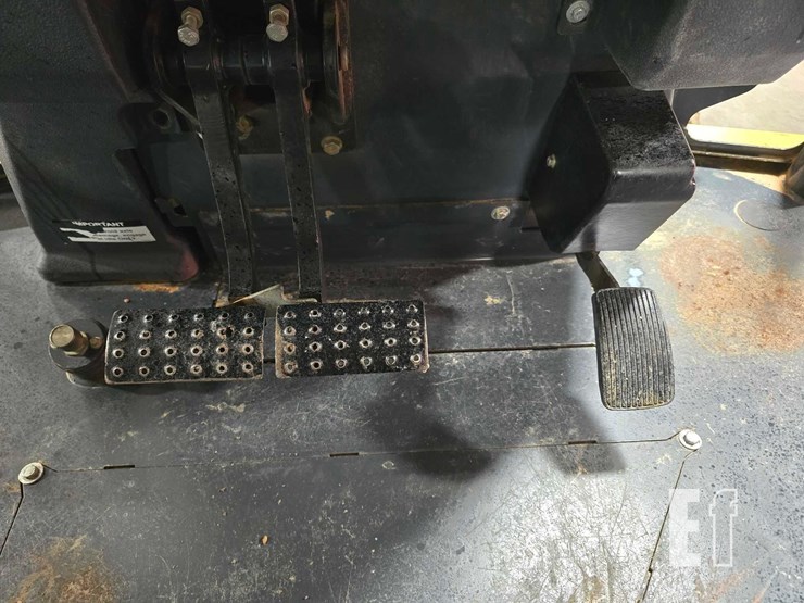 2013-deere-310k-image-20