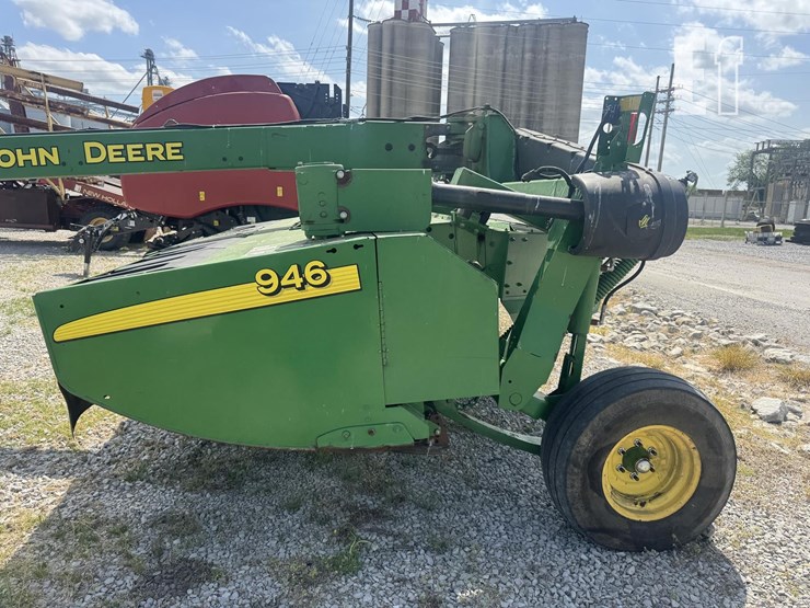 john-deere-946-image-12
