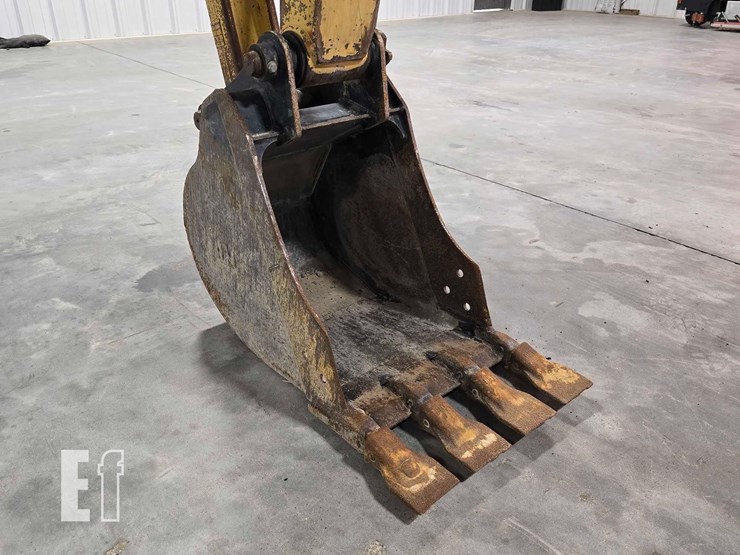 2016-caterpillar-305e2-cr-image-10