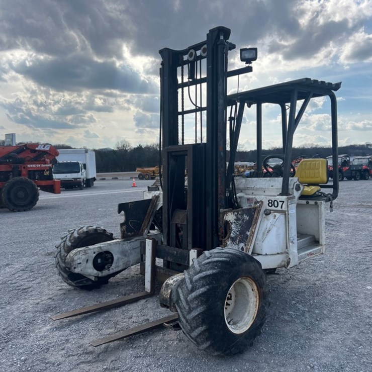 #31712 • TAIL-GATOR 5000AWD TRUCK MOUNTED FORKLIFT