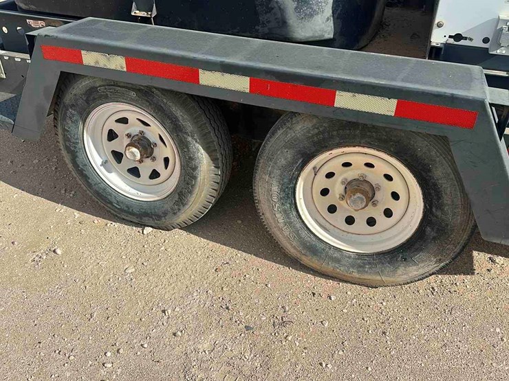 2011-multiquip-light-plant/-fuel-tank-trailer-image-5