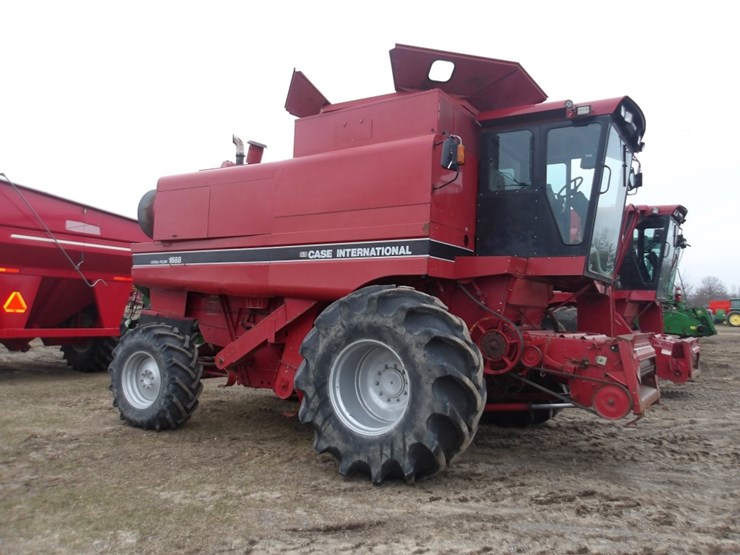 case-ih-1688-image-1