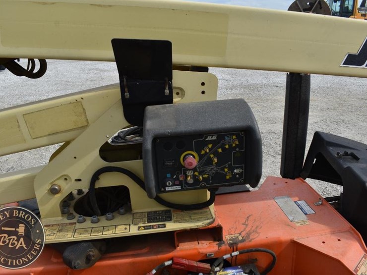 2018-jlg-t350-image-20
