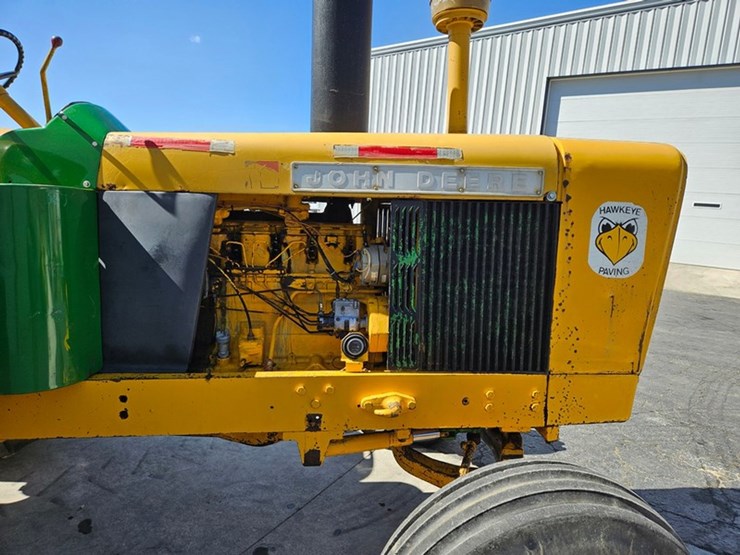 1967-john-deere-700-image-12