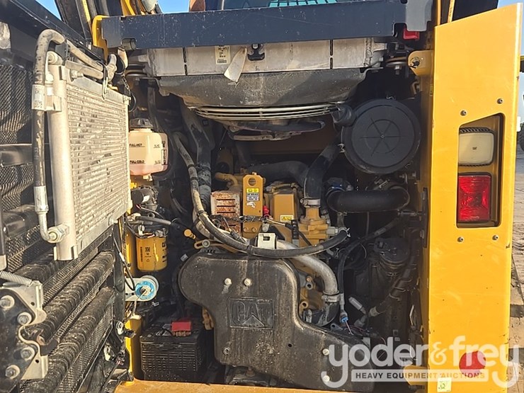 2021-caterpillar-289d3-image-44