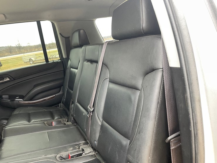 2015-chevrolet-suburban-image-65