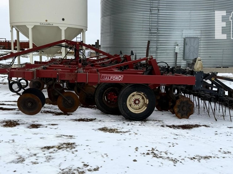 2010-salford-570-image-2