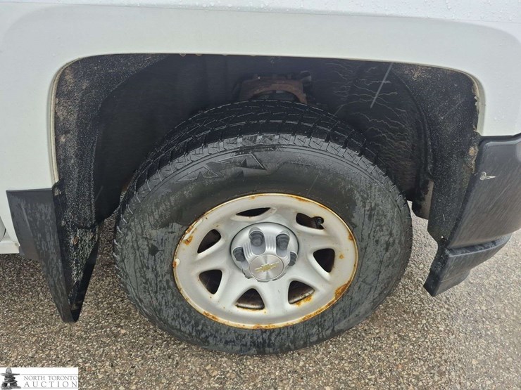 2018-chevrolet-silverado-1500-image-32