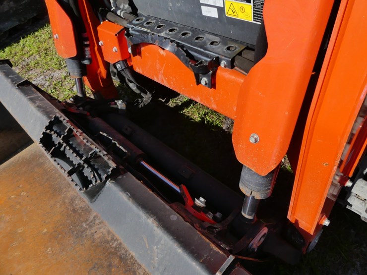 kubota-svl75-3-image-11