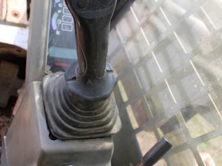 takeuchi-tl230-image-13