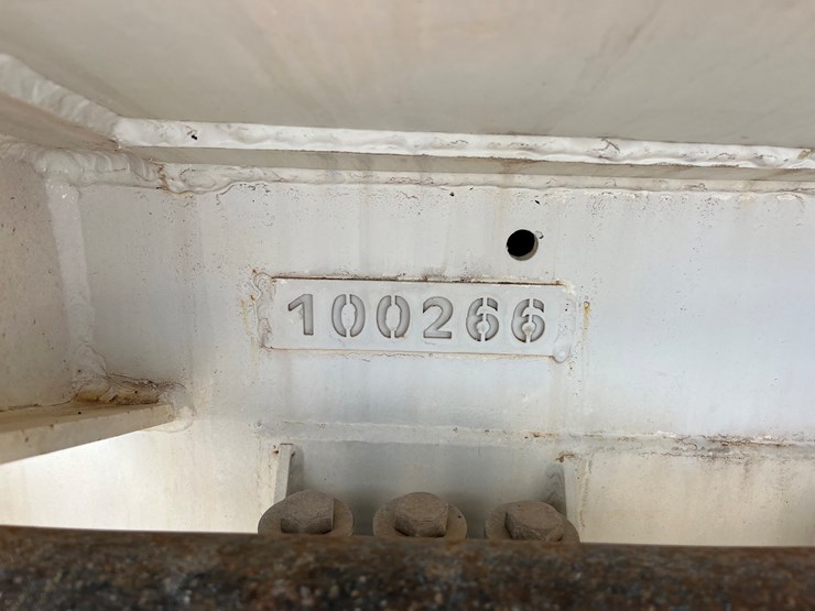 2020-freightliner-m2-106-image-17