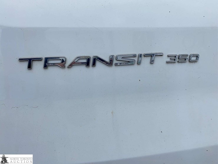 2015-ford-transit-image-33