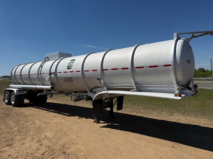 2011-brenner-tank-200bbl-crude-tanker-image-3