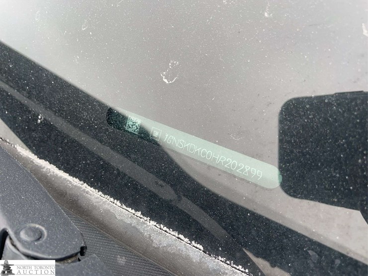 2017-chevrolet-tahoe-image-16