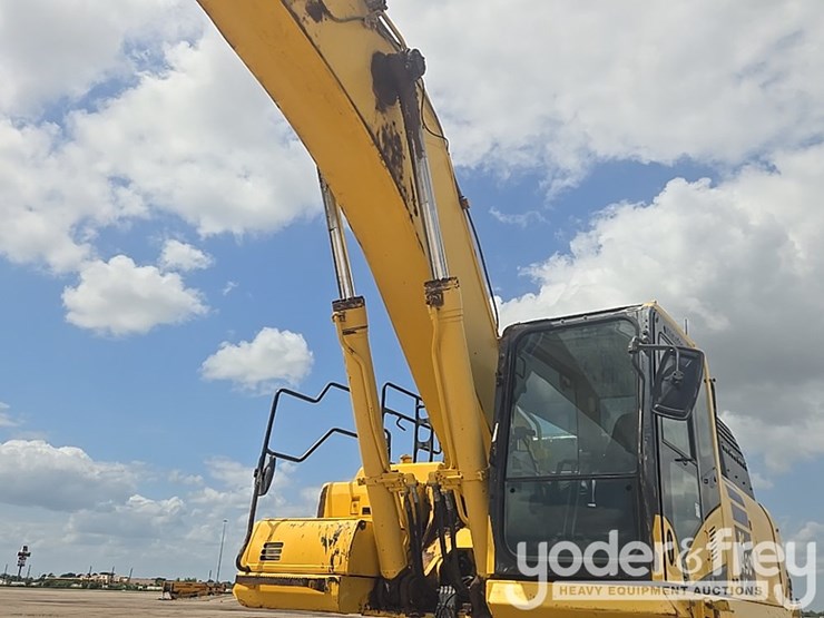 2015-komatsu-pc490-lc-11-image-33