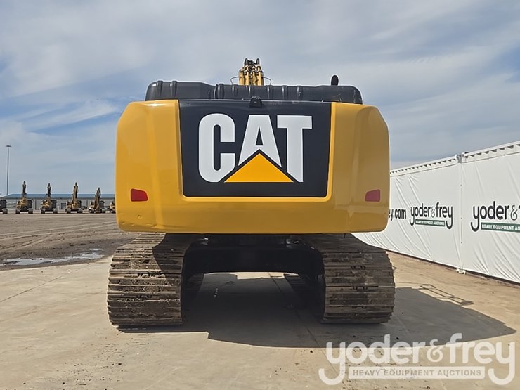 2017-caterpillar-336fl-image-4