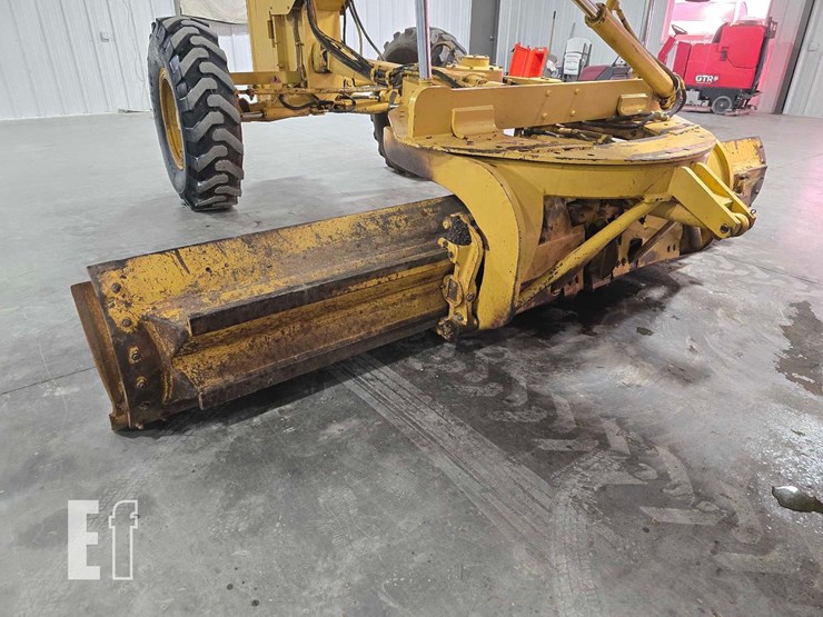 2005-caterpillar-140h-image-12