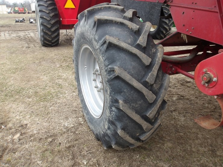 case-ih-1688-image-6