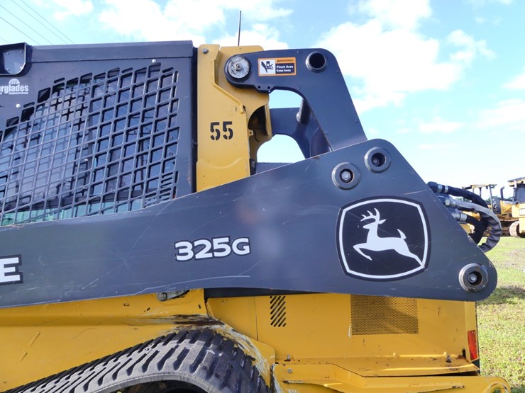 deere-325g-image-7