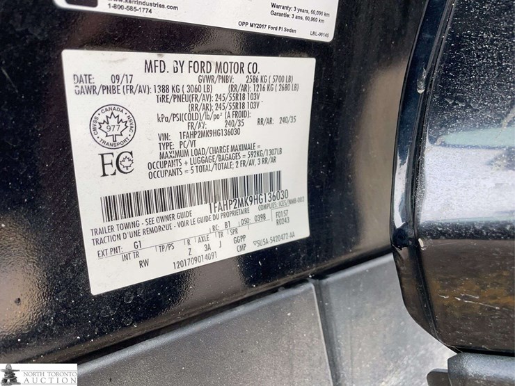 2017-ford-taurus-image-26