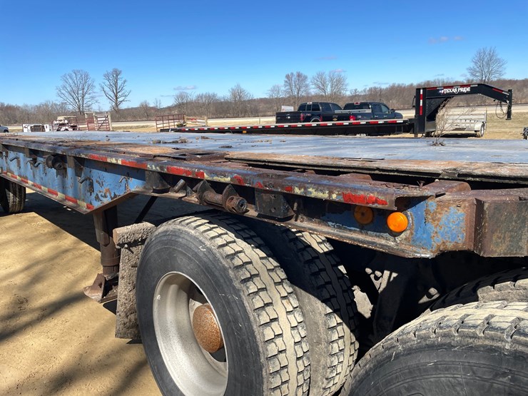 #1030-•-1973-28'-pike-semi-trailer-(has-wi-title)-image-26