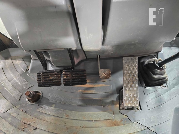 2011-caterpillar-430e-it-image-19