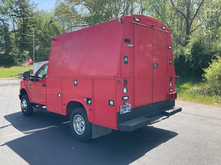 2017-ford-f350-image-4