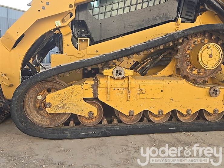 2021-caterpillar-289d3-image-11