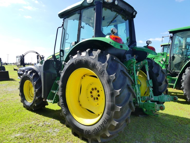 2020-john-deere-6120m-image-4