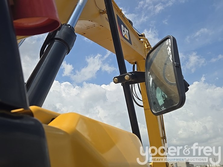 2019-caterpillar-336-image-98